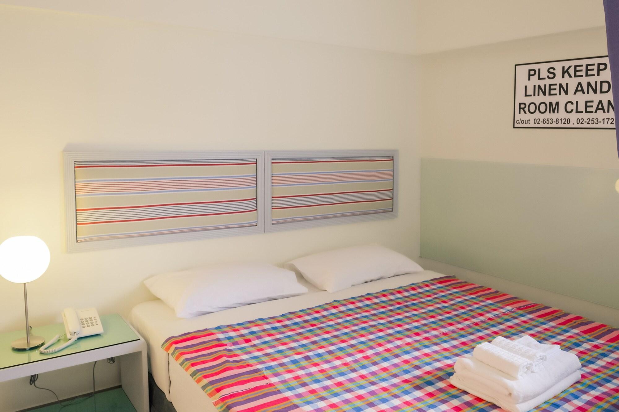 A-2 House Hostel Bangkok Ngoại thất bức ảnh