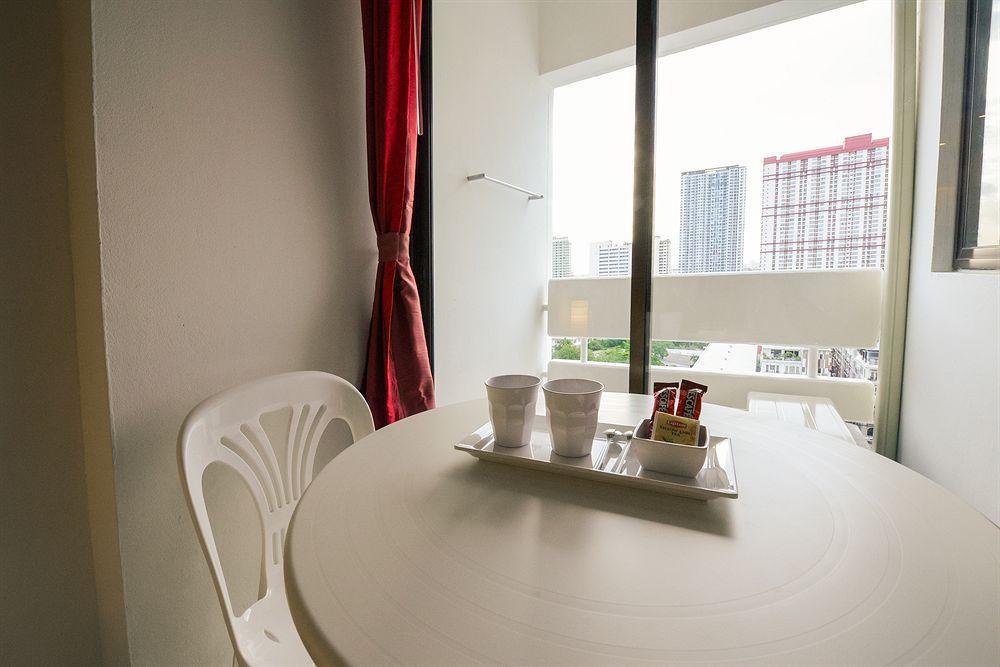 A-2 House Hostel Bangkok Ngoại thất bức ảnh